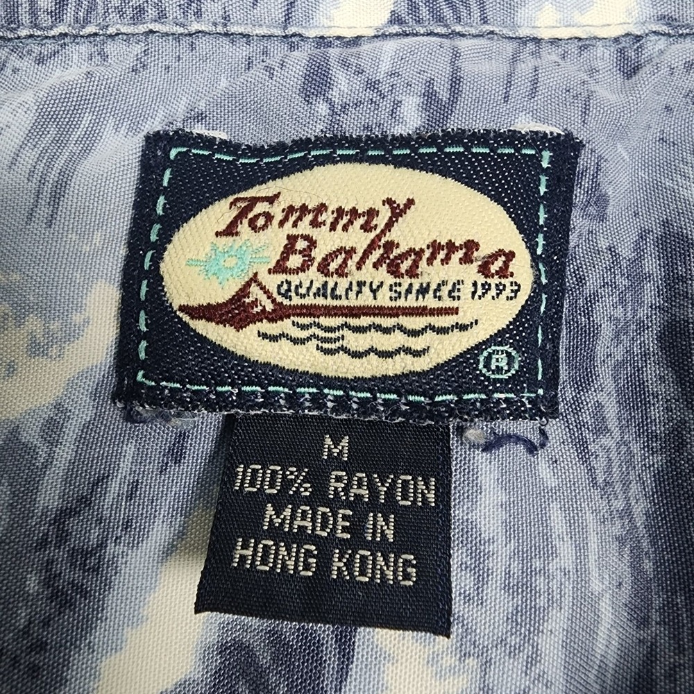 Vintage Tommy Bahama Shirt Mens M Blue Hawaiian Surfing Waves Canoe Rayon Aloha - Picture 5 of 13